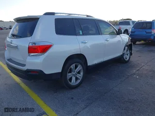 2012 Toyota Highlander Limited with VIN 5TDYK3EH3CS065911, listed as a IAAI auction lot 41031649 with 158,162 mi miles. Bid and sale history available at carsss.com. Image 4.