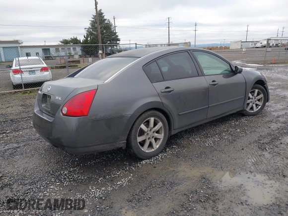 2005 Nissan Maxima 3.5 SL with VIN 1N4BA41E45C823792, listed as a IAAI auction lot 41251486 with 165,130 mi miles. Bid and sale history available at carsss.com. Image 4.