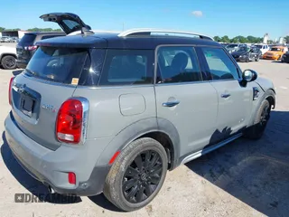 2019 MINI Countryman Cooper S z VIN WMZYT5C54K3G94548, wystawiony jako IAAI lot #42210212 z przebiegiem 82 505 mil mil oraz . Historia ofert i sprzedaży dostępna na DreamBid. Obrazek 4.