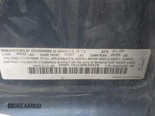 2010 Volkswagen Jetta TDI with VIN 3VWPL7AJ1AM630529, listed as a IAAI auction lot 42560328 with 231,410 mi miles and . Bid and sale history available at DreamBid. Image 9.