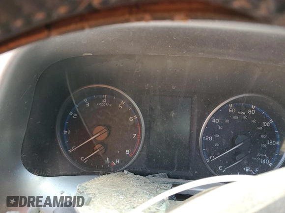 2017 Toyota RAV4 XLE with VIN JTMWFREV0HJ704738, listed as a Copart auction lot 49326785 with Not Provided miles and Non Repairable. Bid and sale history available at DreamBid. Image 9.