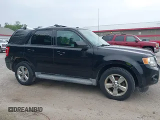 2010 Ford Escape Limited с VIN 1FMCU9EG4AKD09015, выставлен на аукционе IAAI как лот 42466872 с пробегом 146 824 миль миль и . История ставок и продаж доступна на DreamBid. Изображение 14.