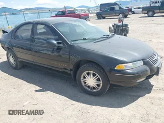 2000 Chrysler Cirrus LXi z VIN 1C3EJ56H4YN232908, wystawiony jako IAAI lot #42383191 z przebiegiem 111 884 mil mil oraz . Historia ofert i sprzedaży dostępna na DreamBid. Obrazek 1.