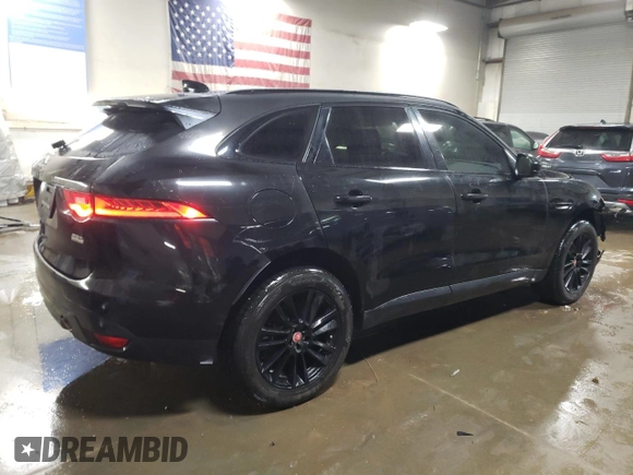 2018 Jaguar F-Pace 25t Prestige z VIN SADCK2FX5JA351381, wystawiony jako Copart lot #44355495 z przebiegiem 102 741 mil mil oraz Szkoda całkowita • Salvage title. Historia ofert i sprzedaży dostępna na DreamBid. Obrazek 3.