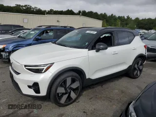 2024 Volvo XC40 с VIN YV4ER3XM1R2293945, выставлен на аукционе Copart как лот 72382484 с пробегом 4 910 миль миль и Списание • Salvage title. История ставок и продаж доступна на DreamBid. Изображение 1.