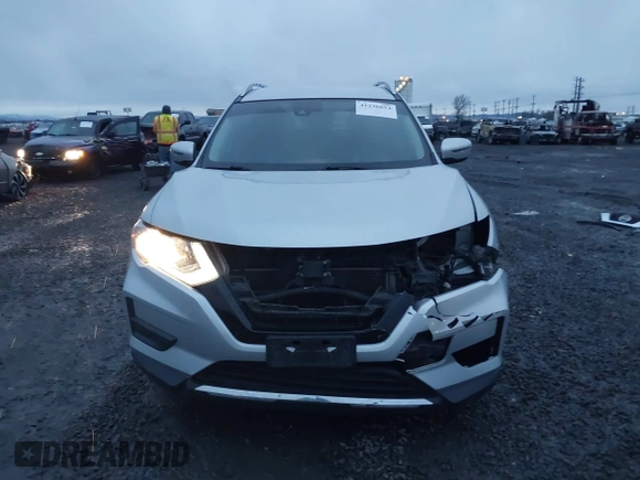 2019 Nissan Rogue SV with VIN KNMAT2MV2KP519056, listed as a IAAI auction lot 41236014 with 113,031 mi miles. Bid and sale history available at carsss.com. Image 13.