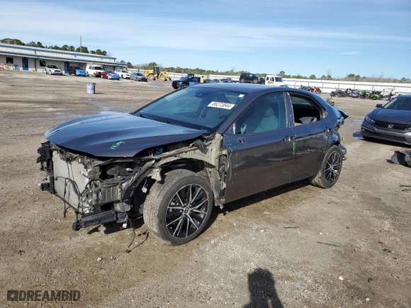 2022 Toyota Camry Hybrid SE with VIN 4T1G31AK1NU581077, listed as a Copart auction lot 86273844 with 101,778 mi miles and Salvage Title. Bid and sale history available at carsss.com. Image 1.