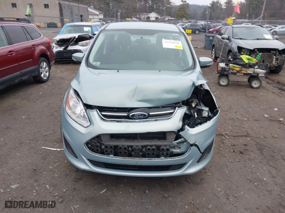 2013 Ford C-Max Hybrid SE with VIN 1FADP5AU6DL502940, listed as a IAAI auction lot 41918326 with 92,263 mi miles. Bid and sale history available at carsss.com. Image 12.