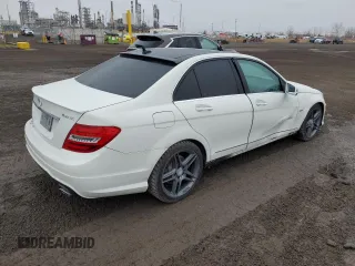 2012 Mercedes-Benz C 350 z VIN WDDGF8JB9CA710837, wystawiony jako Copart lot #82681474 z przebiegiem 130 815 mil mil oraz Szkoda całkowita • Salvage title. Historia ofert i sprzedaży dostępna na DreamBid. Obrazek 3.