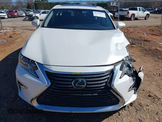 2016 Lexus ES 330 z VIN JTHBK1GGXG2222439, wystawiony jako IAAI lot #41599032 z przebiegiem 93 804 mil mil oraz . Historia ofert i sprzedaży dostępna na DreamBid. Obrazek 11.