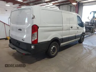 2019 Ford Transit z VIN 1FTYE1ZM5KKB61368, wystawiony jako IAAI lot #42232514 z przebiegiem 65 348 mil mil oraz . Historia ofert i sprzedaży dostępna na DreamBid. Obrazek 4.