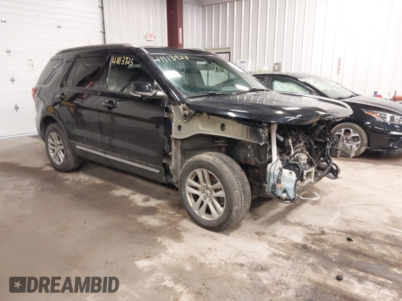 2018 Ford Explorer XLT z VIN 1FM5K8D87JGC82785, wystawiony jako IAAI lot #41113925 z przebiegiem 90 780 mil mil oraz . Historia ofert i sprzedaży dostępna na DreamBid. Obrazek 1.