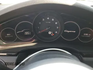2019 Porsche Cayenne z VIN WP1AA2AY7KDA16322, wystawiony jako Copart lot #60017135 z przebiegiem 72 527 mil mil oraz Szkoda całkowita • Salvage title. Historia ofert i sprzedaży dostępna na DreamBid. Obrazek 9.