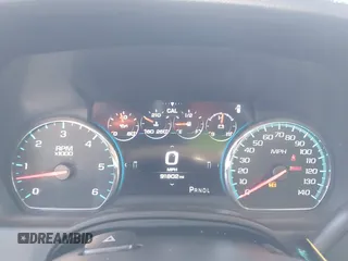2017 Chevrolet Suburban LT z VIN 1GNSKHKC7HR325641, wystawiony jako IAAI lot #42290768 z przebiegiem 91 802 mil mil oraz . Historia ofert i sprzedaży dostępna na DreamBid. Obrazek 7.