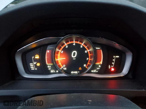 2018 Volvo V60 z VIN YV440MWK4J2056026, wystawiony jako Copart lot #83186344 z przebiegiem 45 495 mil mil oraz Szkoda całkowita • Salvage title. Historia ofert i sprzedaży dostępna na DreamBid. Obrazek 9.