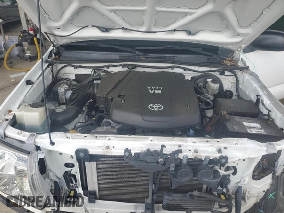 2011 Toyota Tacoma PreRunner z VIN 5TFJU4GN2BX009276, wystawiony jako Copart lot #60983165 z przebiegiem 229 816 mil mil oraz Szkoda całkowita • Salvage title. Historia ofert i sprzedaży dostępna na DreamBid. Obrazek 11.