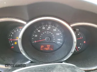 2012 Kia Sorento EX with VIN 5XYKU4A2XCG303662, listed as a Copart auction lot 45933985 with 175,911 mi miles and Non Repairable. Bid and sale history available at carsss.com. Image 9.