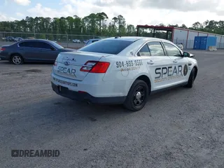 2017 Ford Police Interceptor z VIN 1FAHP2MK8HG123737, wystawiony jako IAAI lot #42128028 z przebiegiem 103 987 mil mil oraz . Historia ofert i sprzedaży dostępna na DreamBid. Obrazek 4.