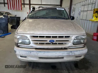 1996 Ford Explorer XLT z VIN 1FMDU32P0TZB87284, wystawiony jako Copart lot #82184024 z przebiegiem 117 882 mil mil oraz Nie do naprawy • Non repairable. Historia ofert i sprzedaży dostępna na DreamBid. Obrazek 5.