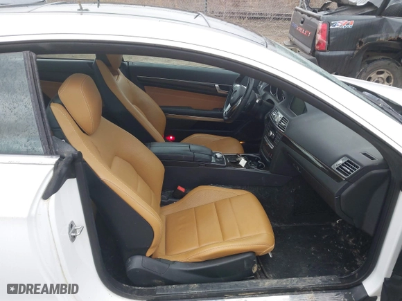 2015 Mercedes-Benz E-Class E 400 with VIN WDDKJ6HB7FF294796, listed as a IAAI auction lot 41800037 with 77,656 mi miles. Bid and sale history available at carsss.com. Image 5.
