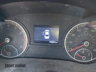 2020 Kia Optima LX z VIN 5XXGT4L30LG397179, wystawiony jako IAAI lot #41687616 z przebiegiem 69 253 mil mil oraz . Historia ofert i sprzedaży dostępna na DreamBid. Obrazek 7.