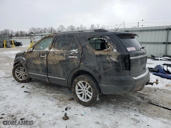 2015 Ford Explorer XLT with VIN 1FM5K8D81FGA17027, listed as a Copart auction lot 46045335 with 140,636 mi miles and Salvage Title. Bid and sale history available at carsss.com. Image 2.
