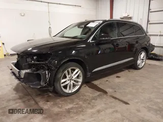 2017 Audi Q7 Prestige with VIN WA1VABF71HD043036, listed as a IAAI auction lot 42255140 with 90,009 mi miles and . Bid and sale history available at DreamBid. Image 2.