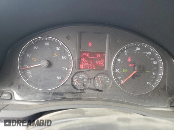 2009 Volkswagen Jetta SE with VIN 3VWRM71K49M172348, listed as a Copart auction lot 60603895 with 129,515 mi miles and Salvage title. Bid and sale history available at DreamBid. Image 9.