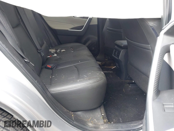 2019 Toyota RAV4 XLE with VIN JTMW1RFV4KD022612, listed as a IAAI auction lot 41717134 with 52,190 mi miles. Bid and sale history available at carsss.com. Image 8.