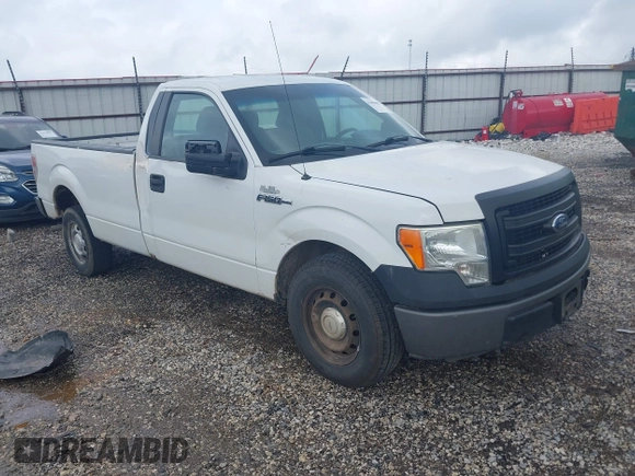 2013 Ford F-150 XL z VIN 1FTMF1CMXDKG28081, wystawiony jako IAAI lot #42404005 z przebiegiem 287 414 mil mil oraz . Historia ofert i sprzedaży dostępna na DreamBid. Obrazek 1.