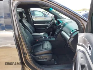 2016 Ford Explorer XLT with VIN 1FM5K7D89GGB11474, listed as a IAAI auction lot 41690237 with 19,109 mi miles and . Bid and sale history available at carsss.com. Image 5.