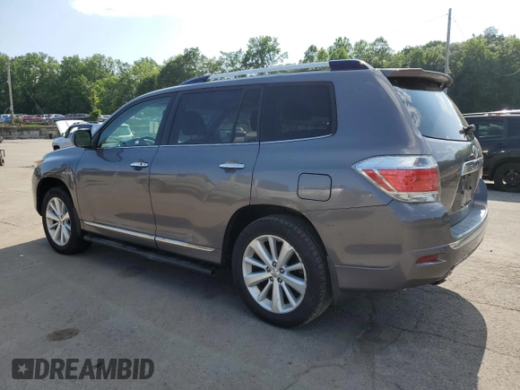 2013 Toyota Highlander Limited with VIN JTEDC3EH7D2014539, listed as a Copart auction lot 61906615 with 266,912 mi miles and Clean title. Bid and sale history available at DreamBid. Image 2.