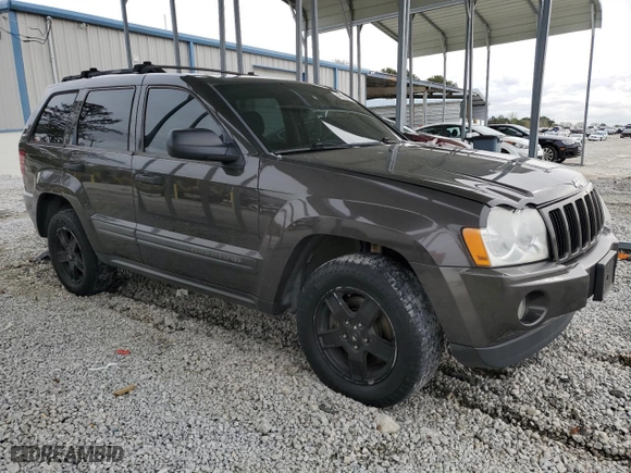 2006 Jeep Grand Cherokee Laredo with VIN 1J4HR48N56C112780, listed as a Copart auction lot 49652685 with 236,428 mi miles and Salvage Title. Bid and sale history available at carsss.com. Image 4.