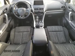 2020 Mitsubishi Eclipse Cross LE z VIN JA4AT4AA5LZ610674, wystawiony jako Copart lot #87817785 z przebiegiem Nie podano mil oraz Czysty tytuł • Clean title. Historia ofert i sprzedaży dostępna na DreamBid. Obrazek 8.