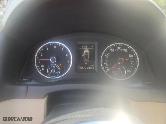 2016 Volkswagen Tiguan R-Line with VIN WVGAV7AX7GW088378, listed as a Copart auction lot 53963235 with 122,175 mi miles and Clean Title. Bid and sale history available at carsss.com. Image 8.
