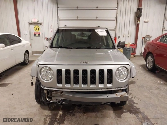 2017 Jeep Patriot High Altitude with VIN 1C4NJRFB5HD129677, listed as a IAAI auction lot 41293485 with 165,768 mi miles. Bid and sale history available at carsss.com. Image 13.