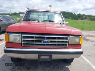 1989 Ford F-150 with VIN 1FTEF14N0KLA44582, listed as a IAAI auction lot 42108560 with 622 mi miles. Bid and sale history available at carsss.com. Image 12.