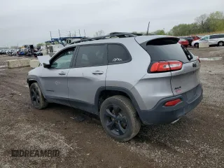 2018 Jeep Cherokee Limited z VIN 1C4PJMDX2JD560459, wystawiony jako Copart lot #55322465 z przebiegiem 71 553 mil mil oraz Szkoda całkowita • Salvage title. Historia ofert i sprzedaży dostępna na DreamBid. Obrazek 2.
