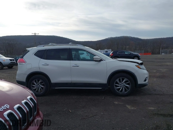 2014 Nissan Rogue SL with VIN 5N1AT2MV6EC853940, listed as a IAAI auction lot 41866987 with 88,192 mi miles. Bid and sale history available at carsss.com. Image 13.