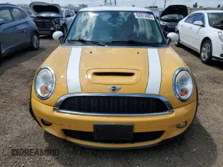 2009 MINI Hardtop S with VIN WMWMF73569TW82519, listed as a Copart auction lot 62872425 with 101,656 mi miles and Clean title. Bid and sale history available at DreamBid. Image 5.