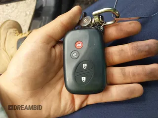 2010 Lexus LS 460 с VIN JTHCL5EFXA5008723, выставлен на аукционе IAAI как лот 42635747 с пробегом 156 030 миль миль и . История ставок и продаж доступна на DreamBid. Изображение 11.