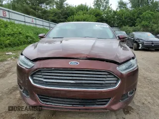 2016 Ford Fusion Titanium with VIN 3FA6P0D95GR141645, listed as a Copart auction lot 62582215 with 216,674 mi miles and Clean title. Bid and sale history available at DreamBid. Image 5.