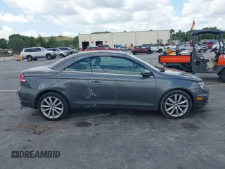 2014 Volkswagen Eos Sport with VIN WVWBW8AH2EV000313, listed as a IAAI auction lot 42333112 with 106,125 mi miles and . Bid and sale history available at DreamBid. Image 13.