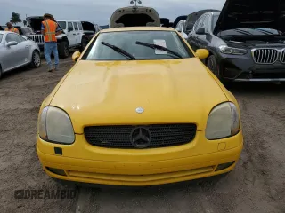 1999 Mercedes-Benz SLK-Class with VIN WDBKK47F3XF085992, listed as a Copart auction lot 76931354 with 0 mi miles and Salvage Title. Bid and sale history available at carsss.com. Image 5.