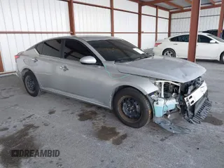 2020 Nissan Altima S z VIN 1N4BL4BV4LC130789, wystawiony jako IAAI lot #41605791 z przebiegiem 122 600 mil mil oraz . Historia ofert i sprzedaży dostępna na DreamBid. Obrazek 1.