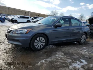2011 Honda Accord LX z VIN 1HGCP2F36BA023898, wystawiony jako Copart lot #88648215 z przebiegiem 127 573 mil mil oraz Szkoda całkowita • Salvage title. Historia ofert i sprzedaży dostępna na DreamBid. Obrazek 1.