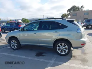 2008 Lexus RX with VIN 2T2HK31U68C090638, listed as a IAAI auction lot 42136578 with 97,610 mi miles. Bid and sale history available at carsss.com. Image 14.