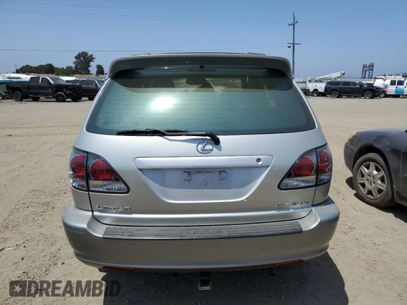 2002 Lexus RX 300 z VIN JTJHF10U120247621, wystawiony jako Copart lot #59238135 z przebiegiem 170 946 mil mil oraz Szkoda całkowita • Salvage title. Historia ofert i sprzedaży dostępna na DreamBid. Obrazek 6.