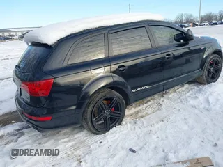 2015 Audi Q7 3.0T S line Prestige with VIN WA1DGAFE8FD028999, listed as a IAAI auction lot 41298408 with 111,446 mi miles. Bid and sale history available at carsss.com. Image 4.