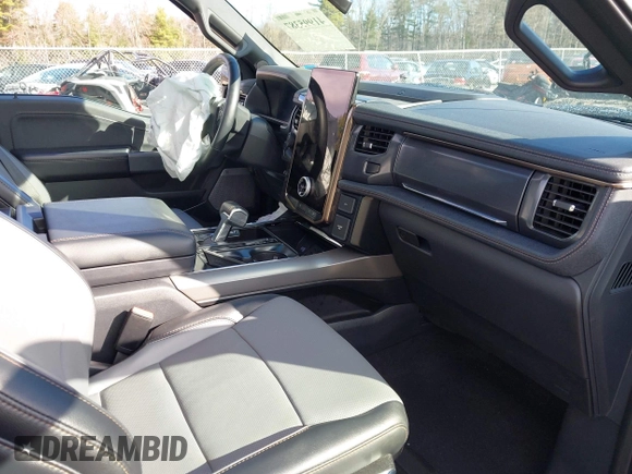 2023 Ford F-150 Lightning Pro с VIN 1FTVW1EV5PWG34863, выставлен на аукционе IAAI как лот 41995387 с пробегом 15 701 миль миль и . История ставок и продаж доступна на DreamBid. Изображение 5.